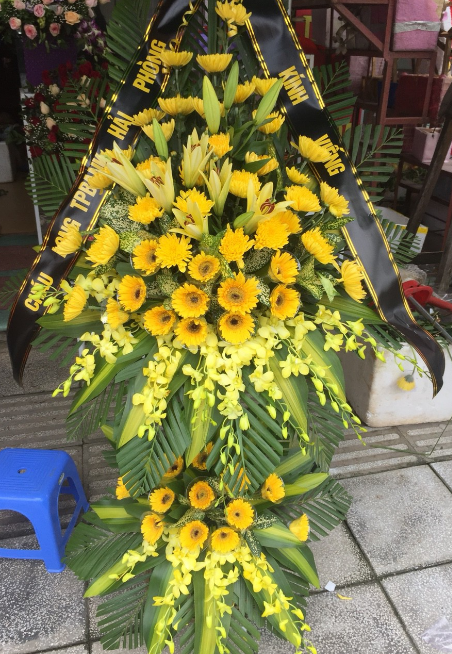HV115 - Kệ hoa viếng tang lễ