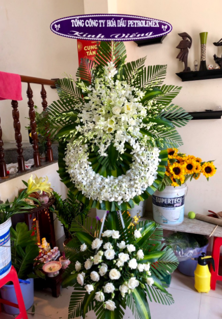 HV94 - Kệ hoa viếng tang lễ