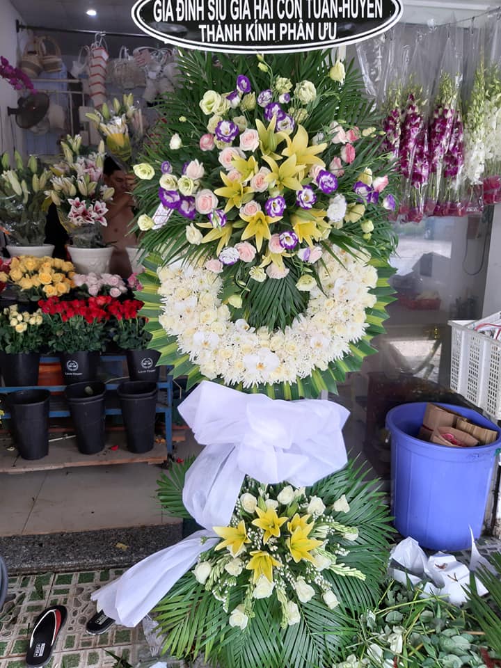 HV96 - Kệ hoa viếng tang lễ